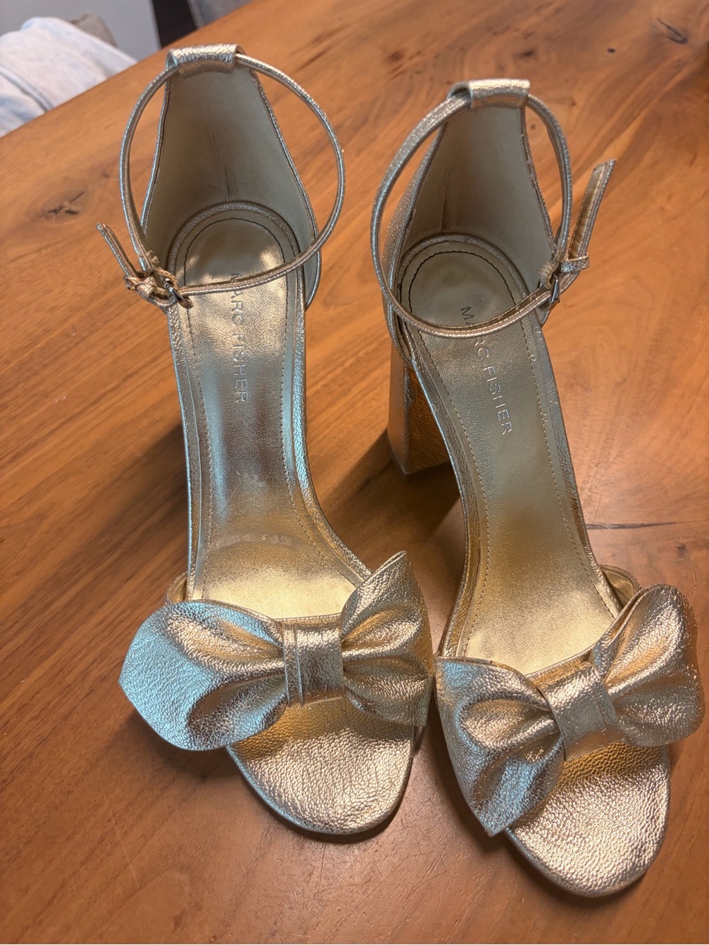 Marc Fisher Gold Knotted Bow Block Heel Sandals - Picture 5 of 7